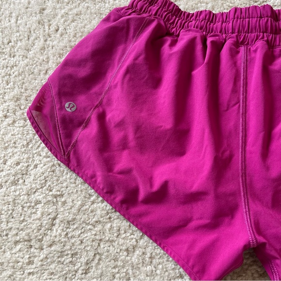 Lululemon Hotty Hot Shorts Ripened Raspberry - Picture 6 of 9